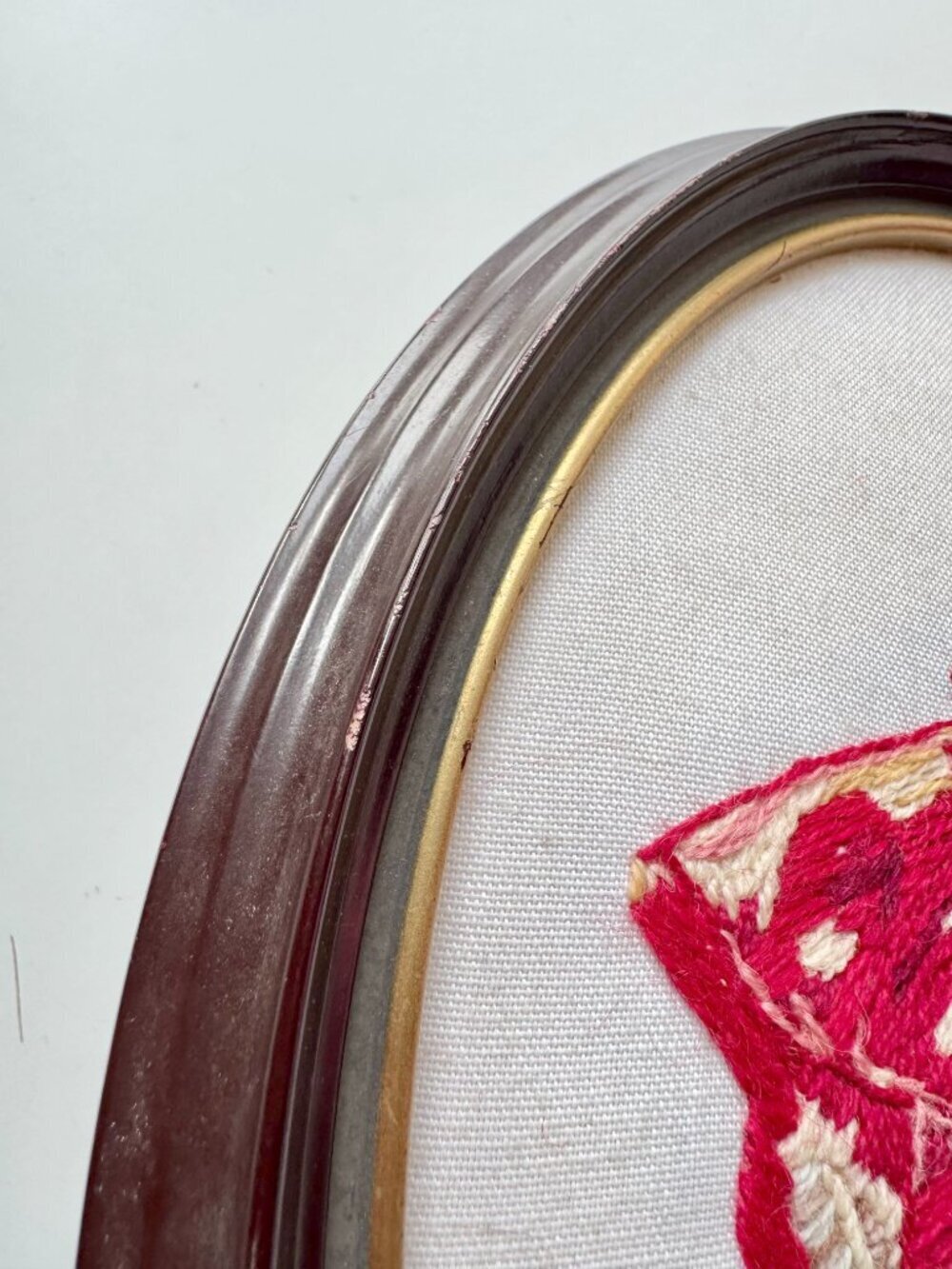 Vintage Crewel Embroidered Royal Doulton Lady in Red Framed Wall Art Artwork - Picture 11 of 14